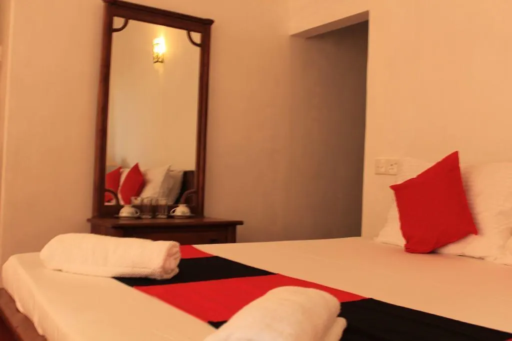47 Alfred House - Free Pickup From Kandy City 0*,  Sri Lanka