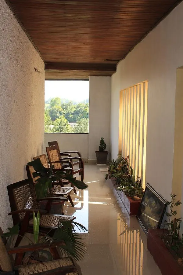 47 Alfred House - Free Pickup From Kandy City 0*,  Sri Lanka